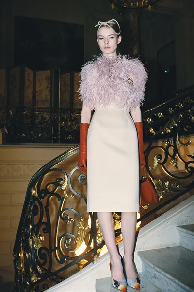 Look 3